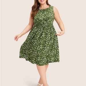 NWT Allover Print Pocket Flutter Crossover Ruched
Tank Dress 14/16 - 1X